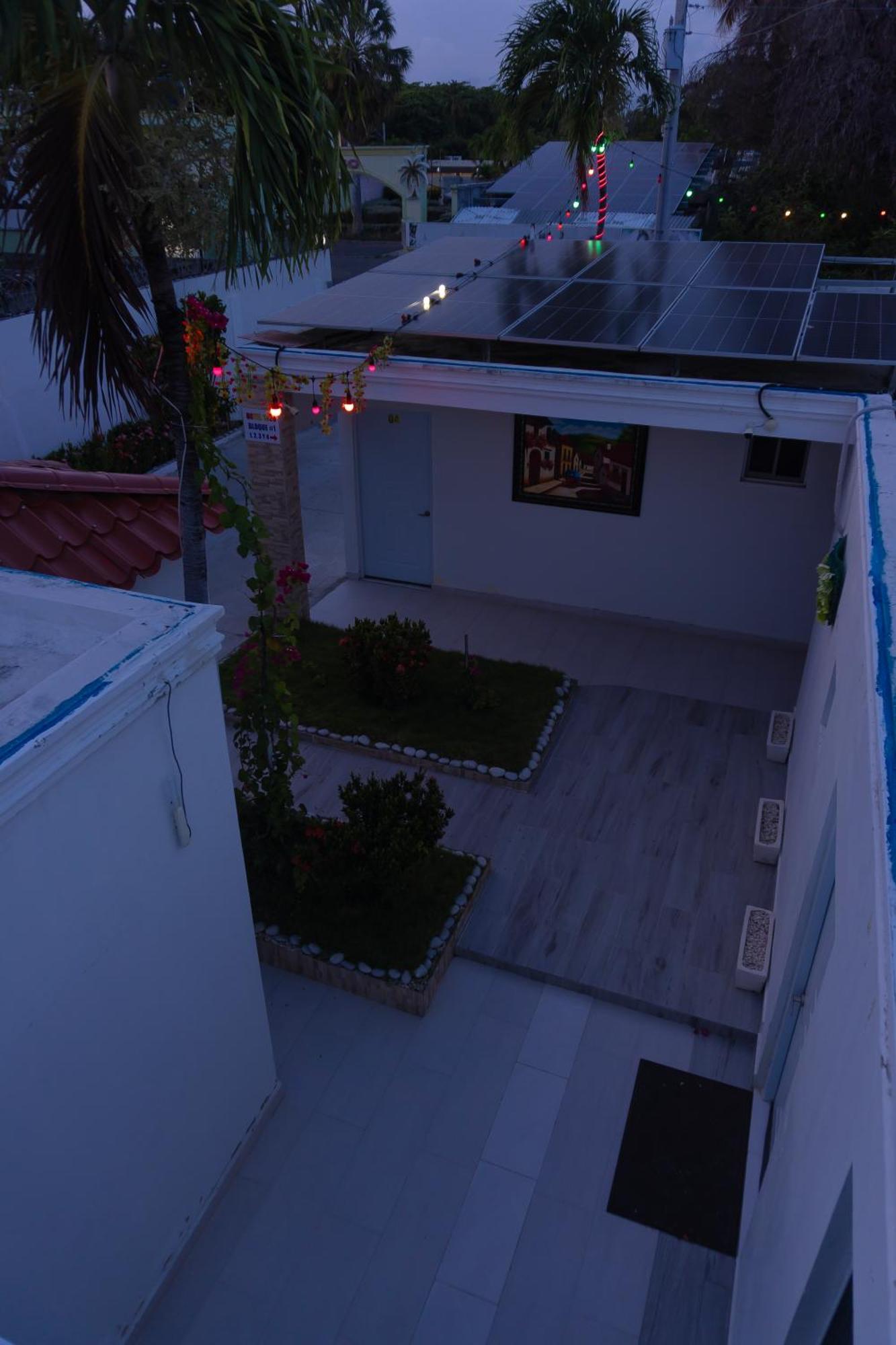 Hotel1325 บานี ภายนอก รูปภาพ